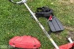 Meec Tools bensindrevet ryddesag / gresstrimmer med tilbehør